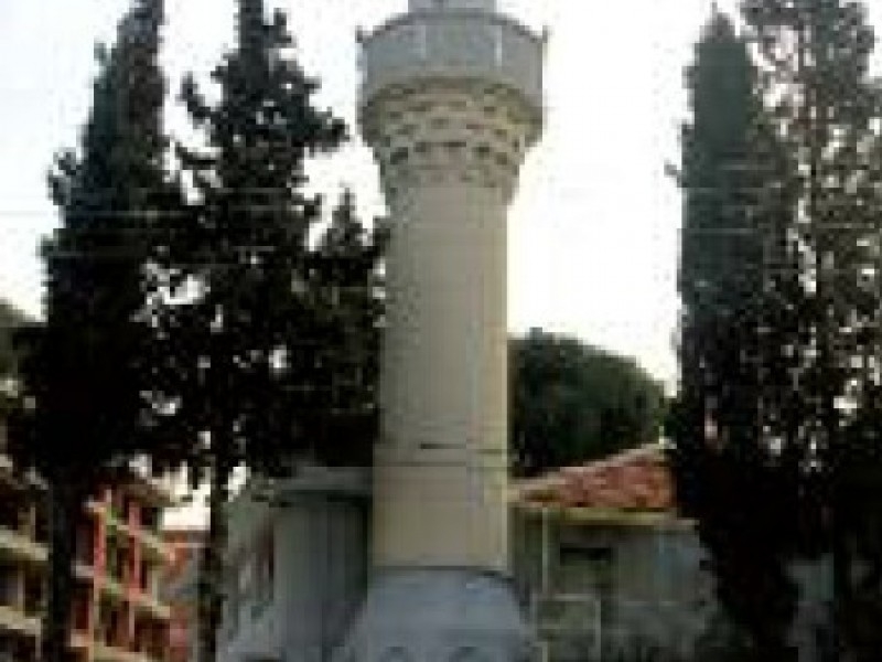 Yıkık Minare Camisi